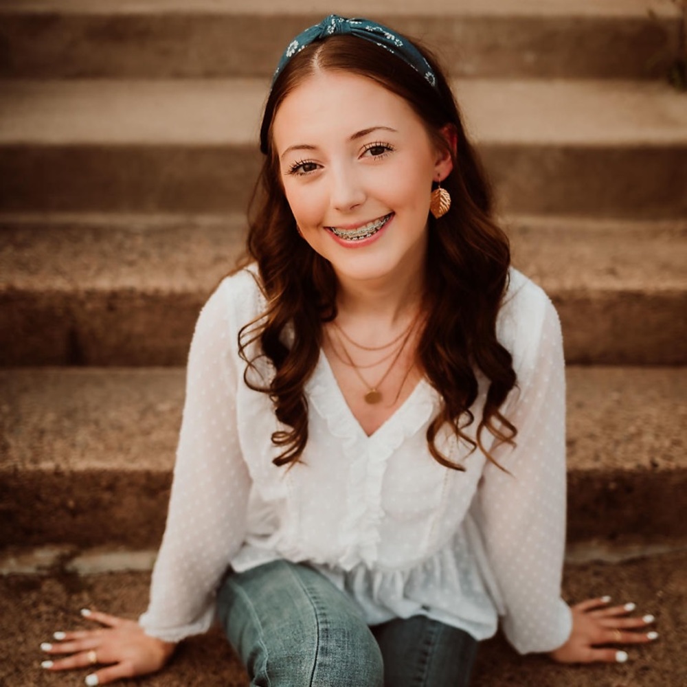 Meet your Posher, Hailey